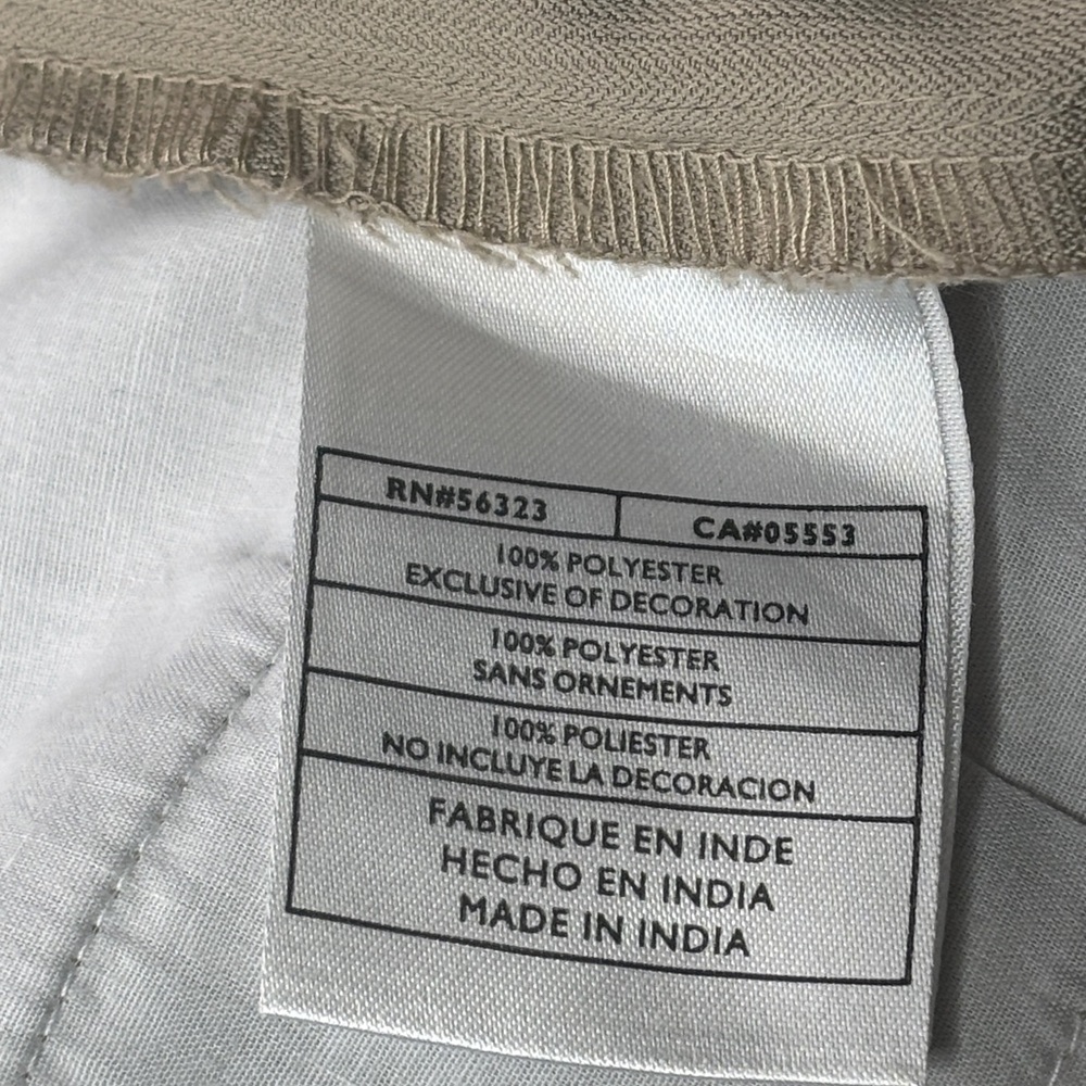 🟡 Nike Golf Shorts Mens 34 Beige Tan Pleated Performance Polyester 🟡 - Picture 11 of 12